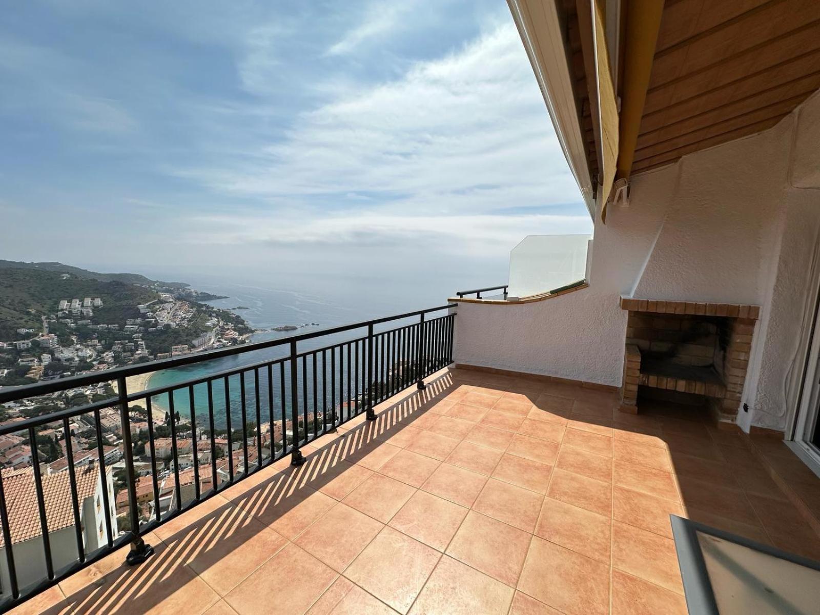 Impresionantes Vistas Del Mar En Roses, Canyelles Av-37 Dış mekan fotoğraf